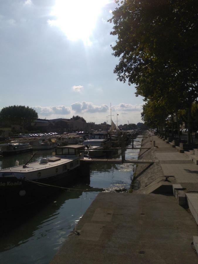 Beaucaire Studio公寓 外观 照片